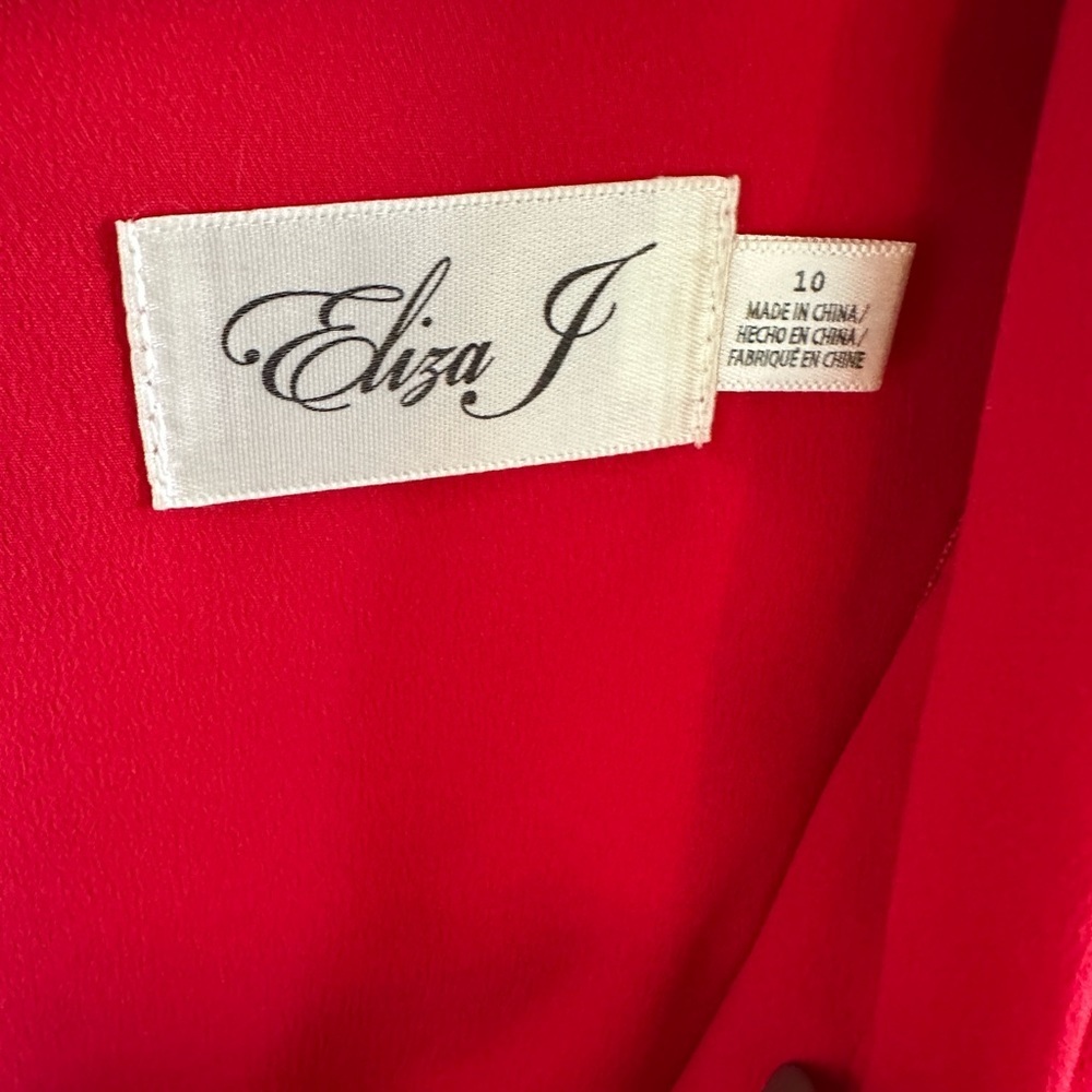 Red long sleeve short dress. Great condition. - Picture 2 of 4
